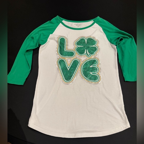Joe Boxer Tops - Girls' Green & White LOVE Shamrock Raglan Top